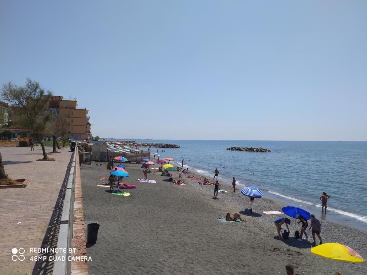 B & B Civico 6 Rooms Salerno Exterior foto