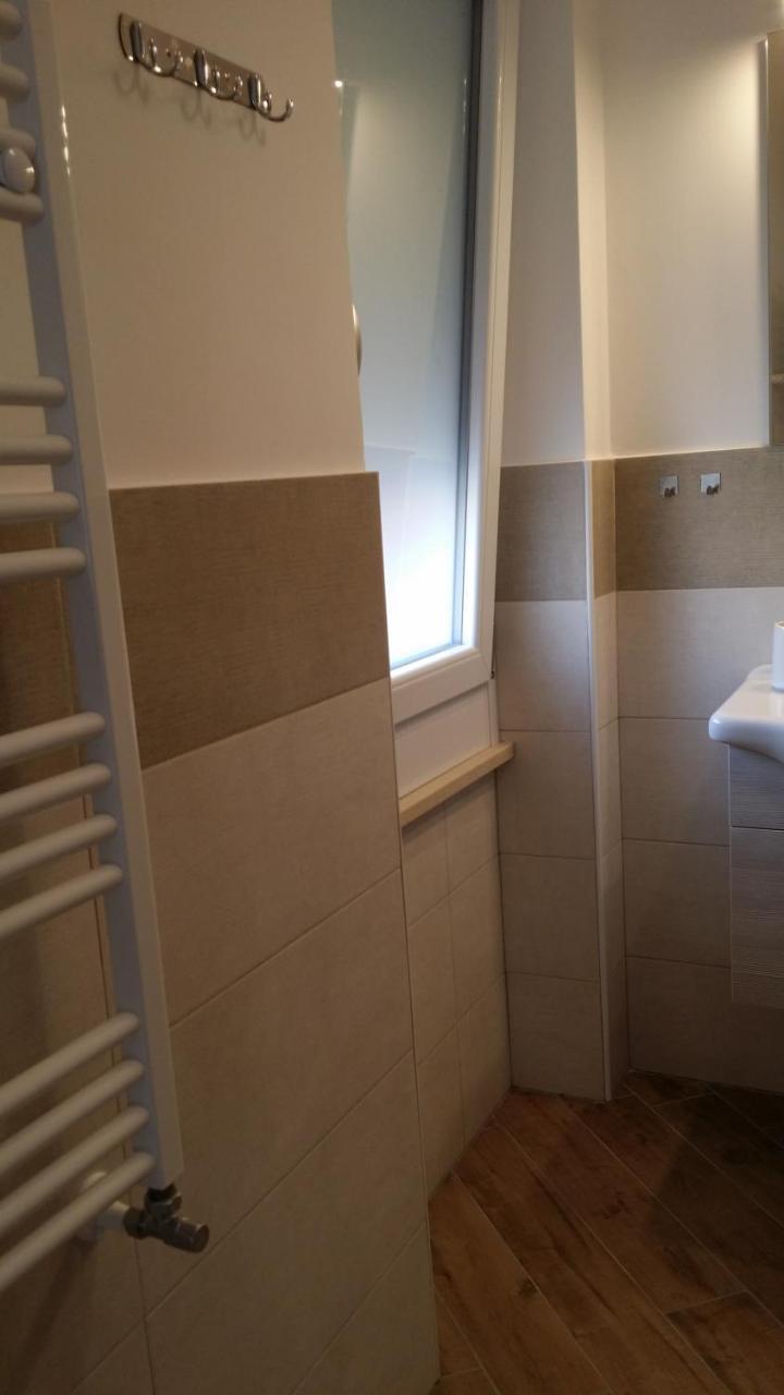 B & B Civico 6 Rooms Salerno Exterior foto